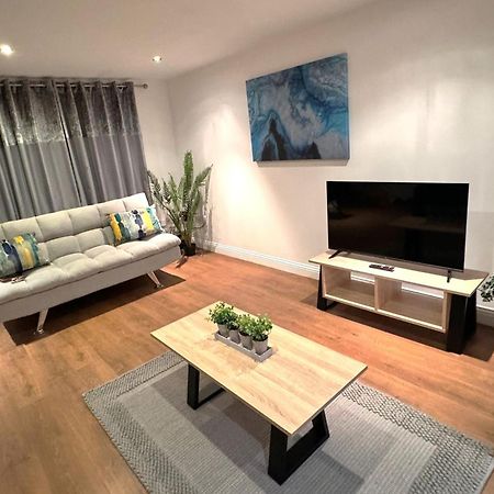 3Br House Ossett-Wakefield, Free Parking 3 Cars Wi Fi Long Stays Zewnętrze zdjęcie