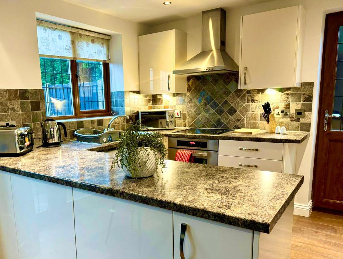 3Br House Ossett-Wakefield, Free Parking 3 Cars Wi Fi Long Stays Zewnętrze zdjęcie